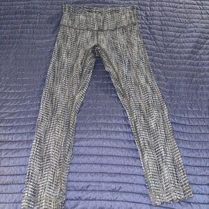 Lululemon - Cropped Legging